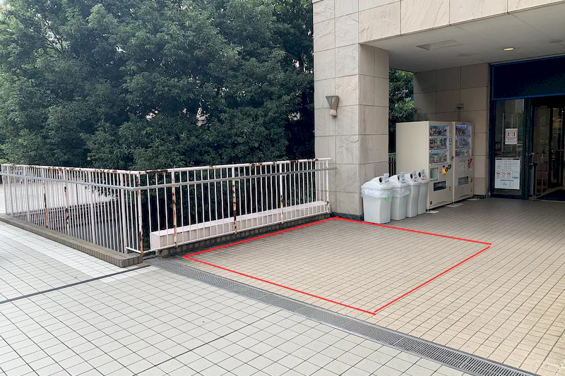 【イオンスタイル新百合ヶ丘】PR、催事などの各種イベントに活用できる歩道に面したエレベーターホール前のイベントスペースの画像2