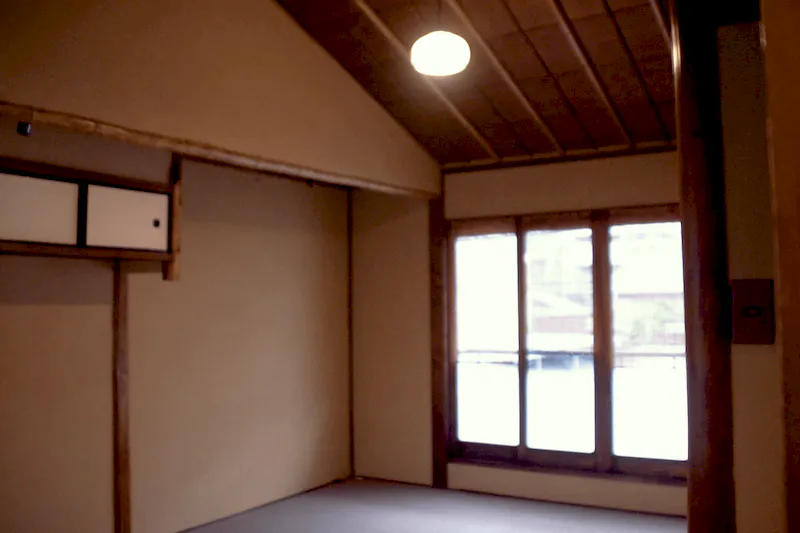 【京都河原町駅3分】個展・グループ展等のアート展示やポップアップストア、ワークショップに最適な築100年以上の京町家のギャラリースペース