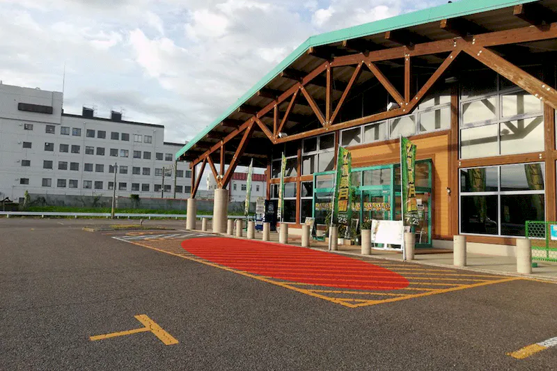 【ダイナム新潟東店｜割引キャンペーン実施中】キッチンカーや各種プロモーションイベントでの出店に最適なアミューズメント施設のイベントスペース